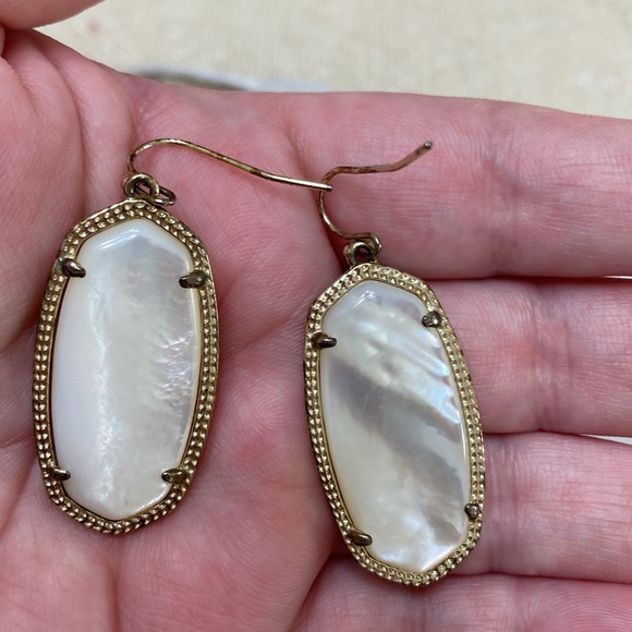 Kendra Scott Mother of Pearl/Rose Quartz Emmy Earrings - Picture 7 of 11